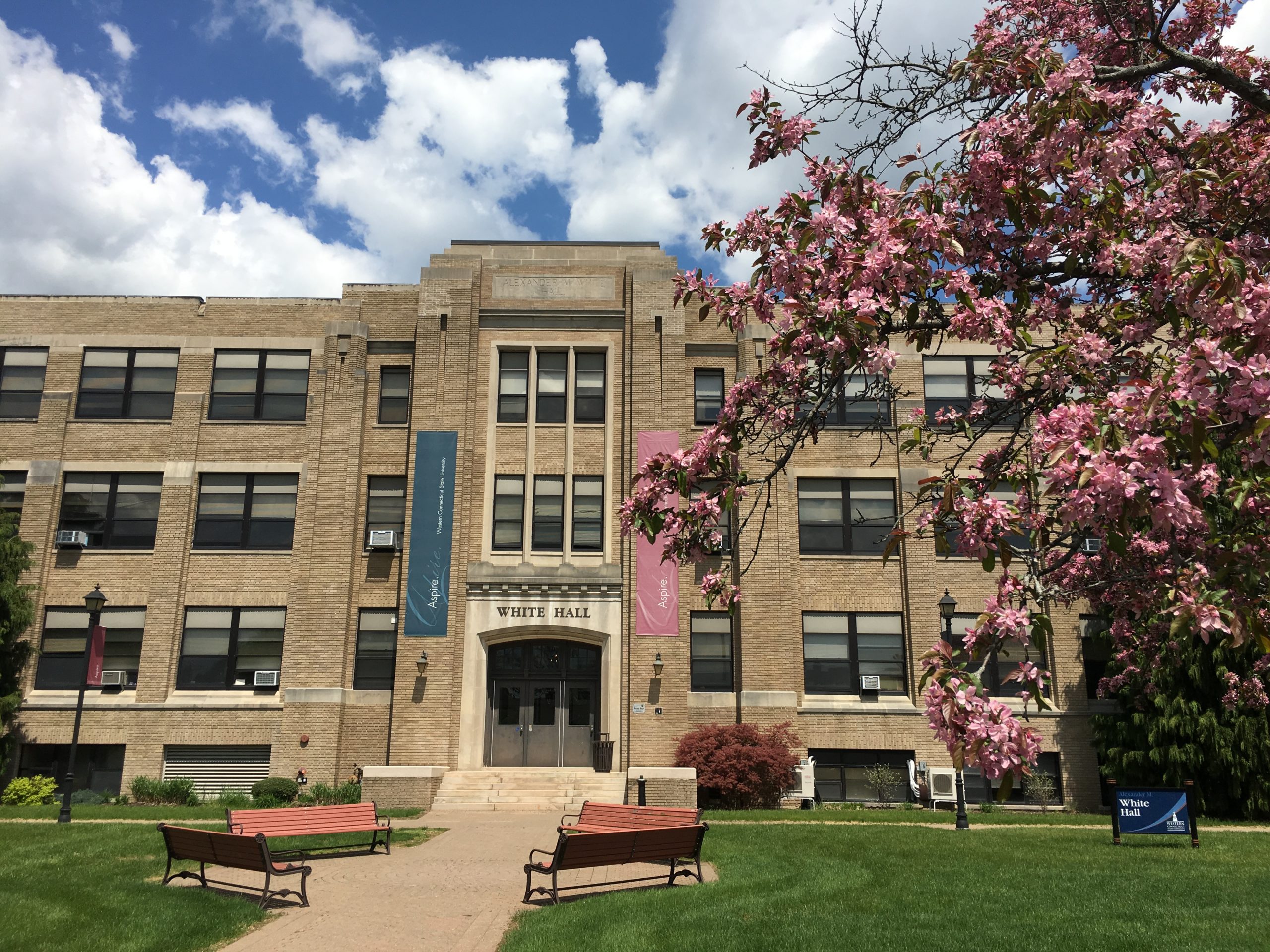 English and Writing Departments will Merge come Fall 2022 Semester